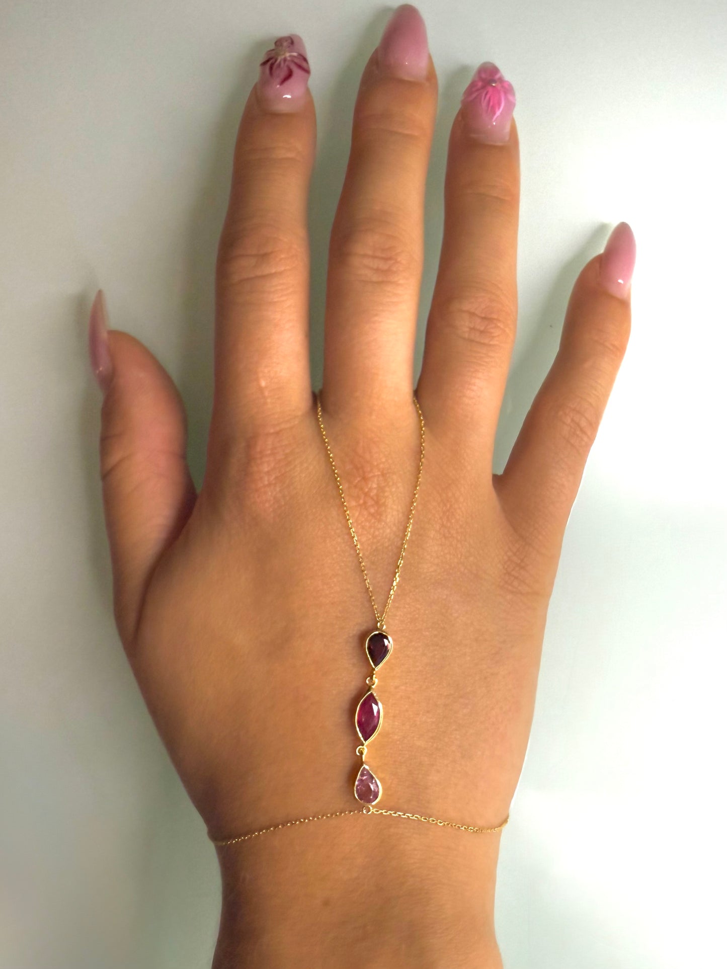 The Leana Hand Chain